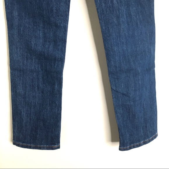 Dollhouse Roll-Up Skinny Capri - Picture 8 of 9